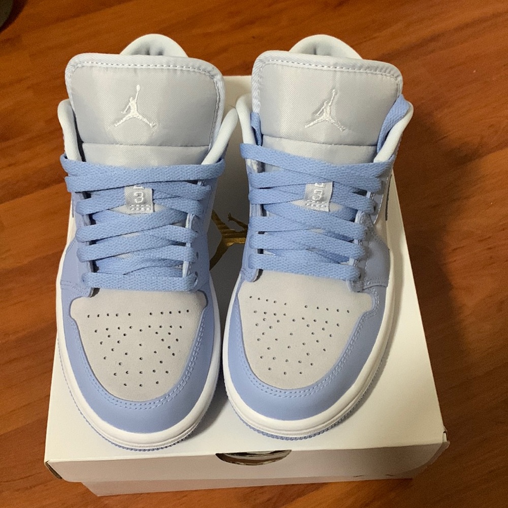 Women’s Air Jordan 1 Low